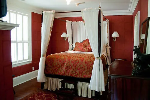 Post House Inn, Circa 1835 Niagara Falls 4*,